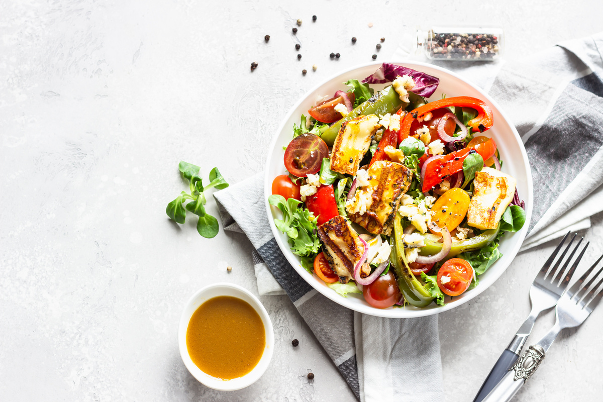 Vinaigrette à la crème et au CBD pour salade de poulet